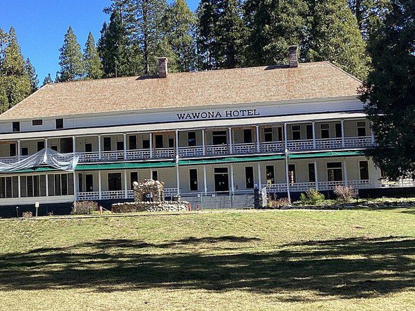 Wawona Historic District