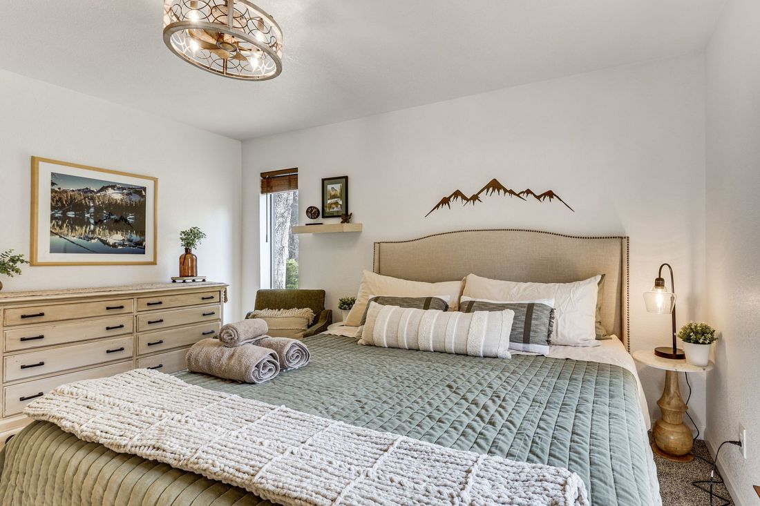 Bedroom 2 — king bed