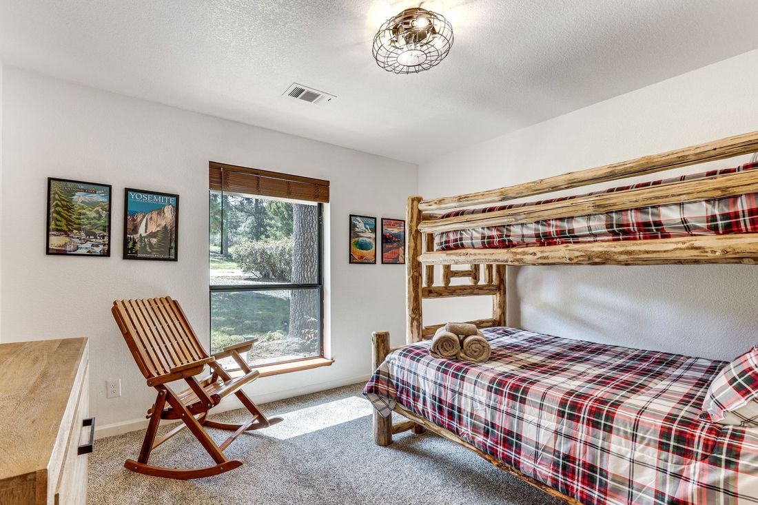 Bedroom 3 — bunk beds