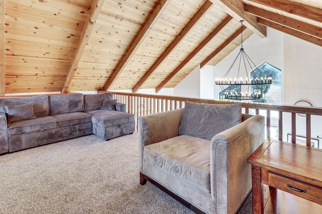 Loft lounge