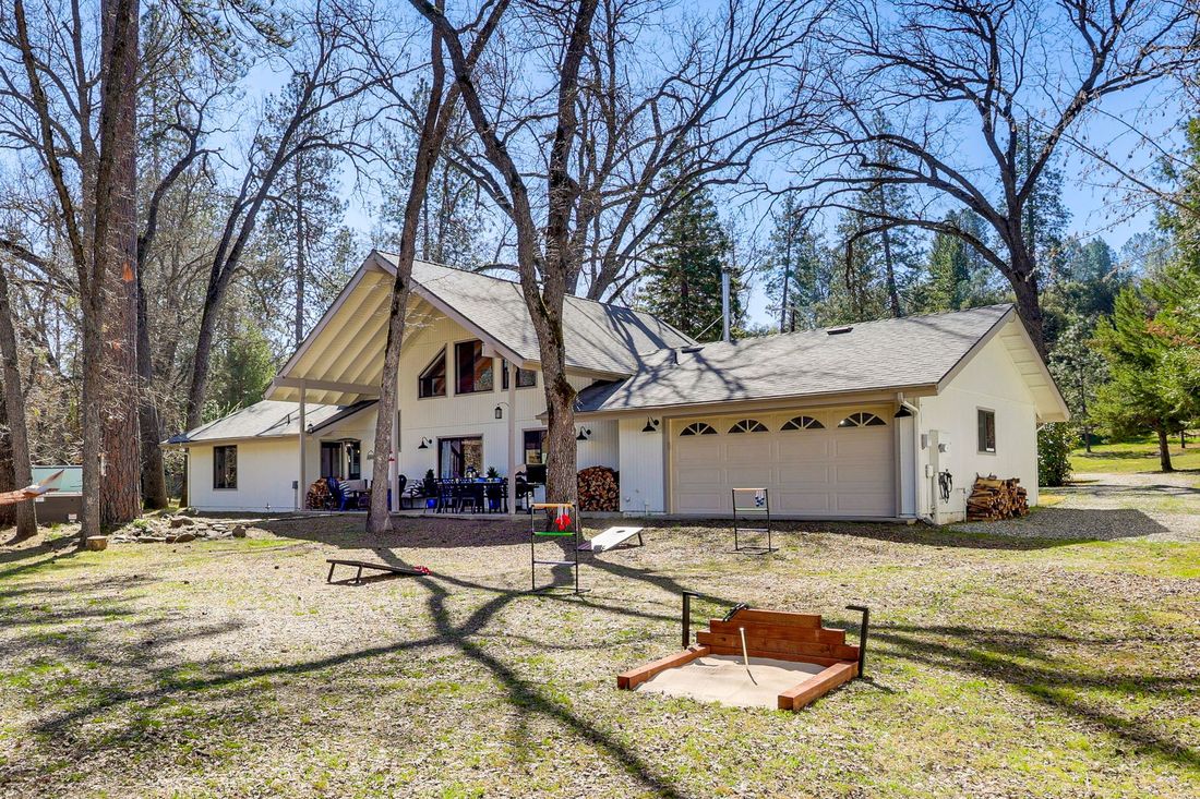 Property exterior & yard games